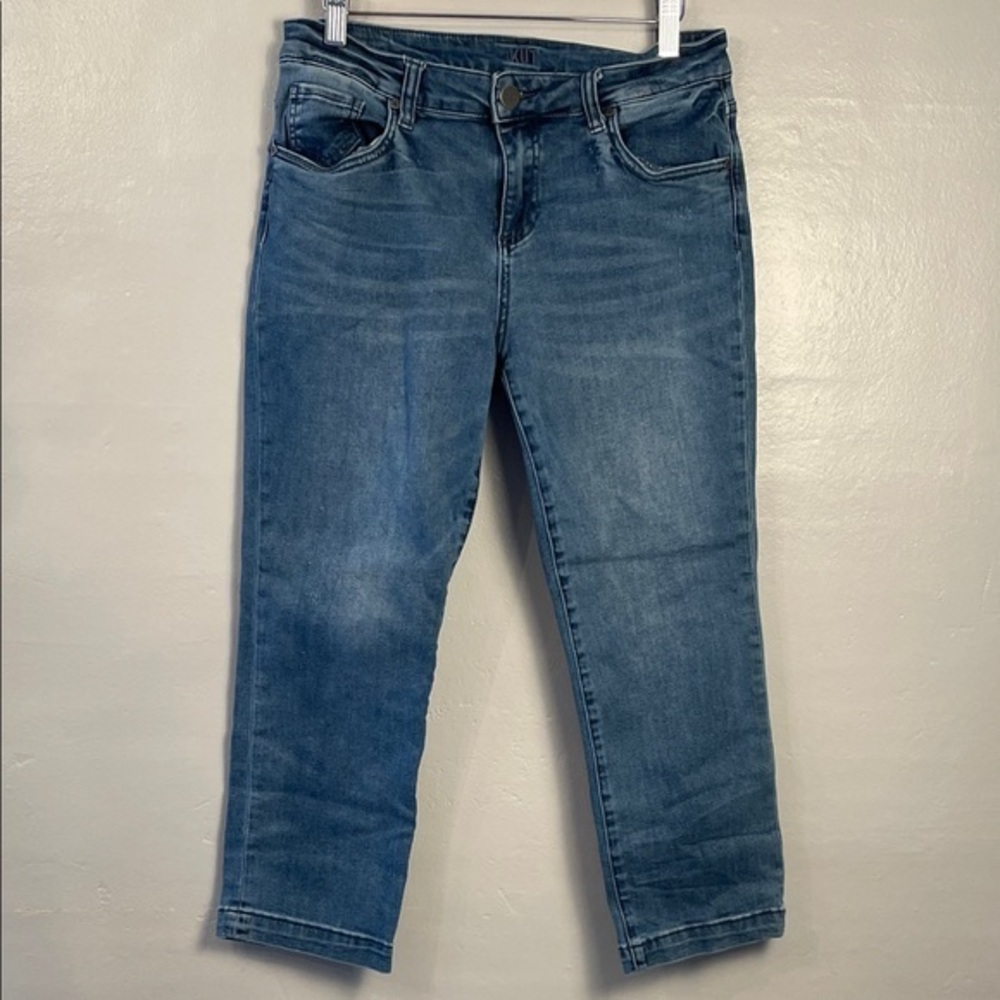 Kut from the Kloth Dark Blue wash cropped straight leg size 8
